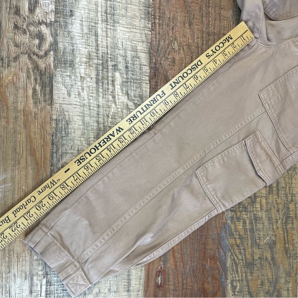 Banana Republic High Rise Tapered Utility Cargo pants 2P 2022 style iced latte - Picture 9 of 11
